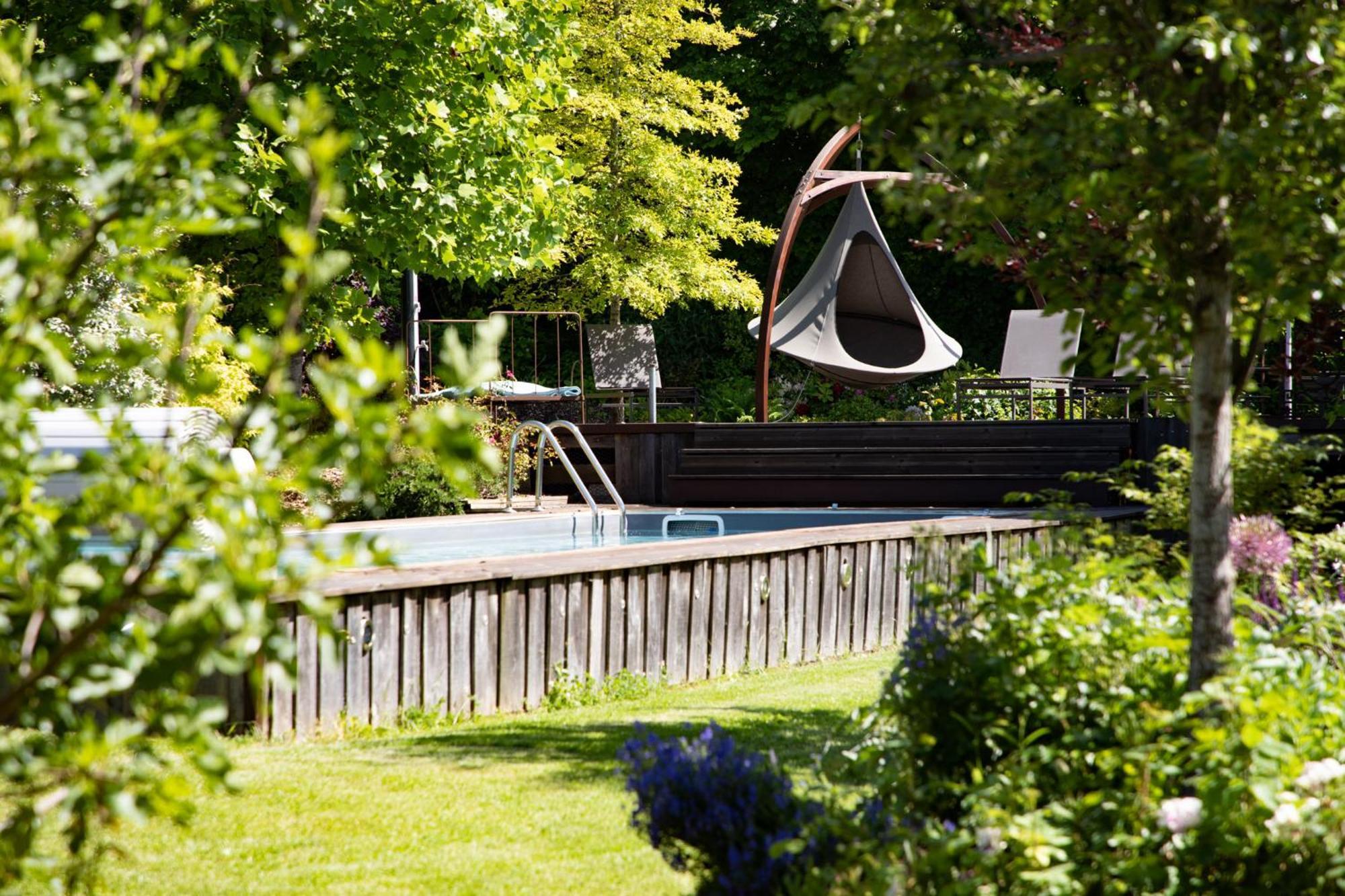 Bed and Breakfast L'Ecole Des Garcons Maigne Exterior foto